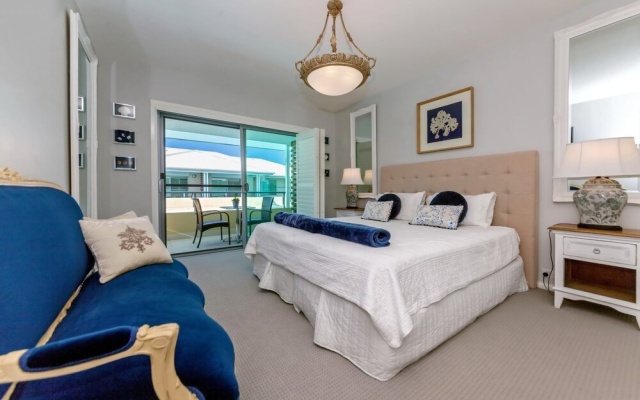Pacific Blue Apartment 259 Port Stephens, 265 Sandy Point Road – Guest Rooms – Salamander Bay