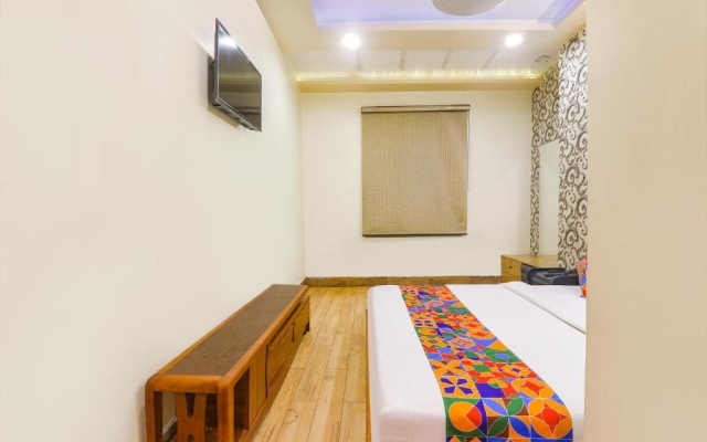 Fabhotel Shree Pushpraj