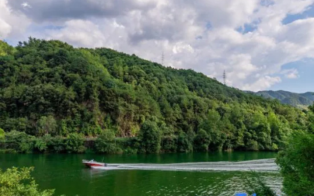 Longmen Mountain Su (Yanziling Scenic Area Branch)