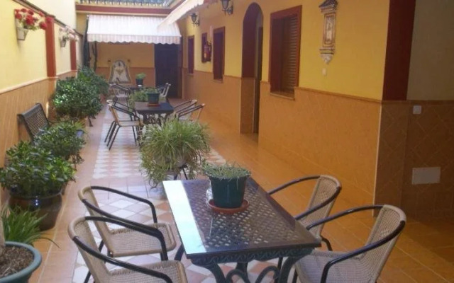 Hostal Monteolivos