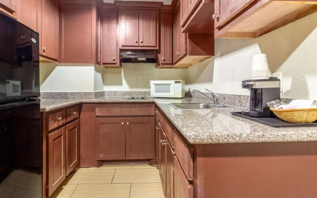 Rodeway Inn & Suites Houston near Medical Center