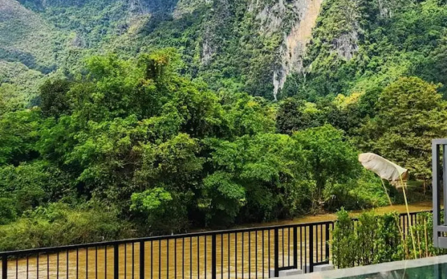 Song View Pool Villa