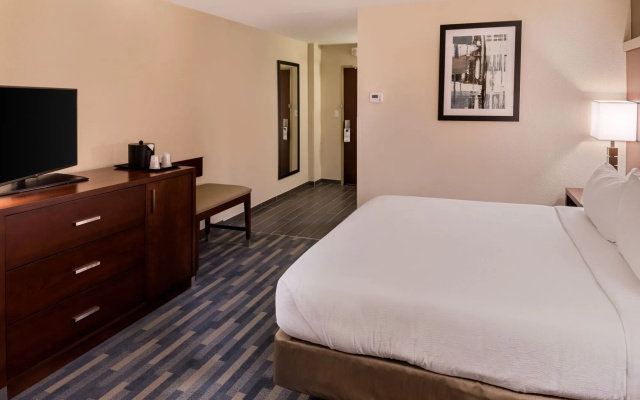 DoubleTree by Hilton Raleigh Crabtree Valley