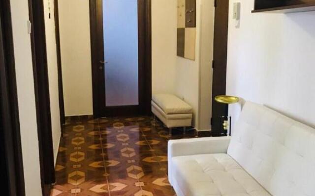 - Brown Suite - ULTRACENTRAL