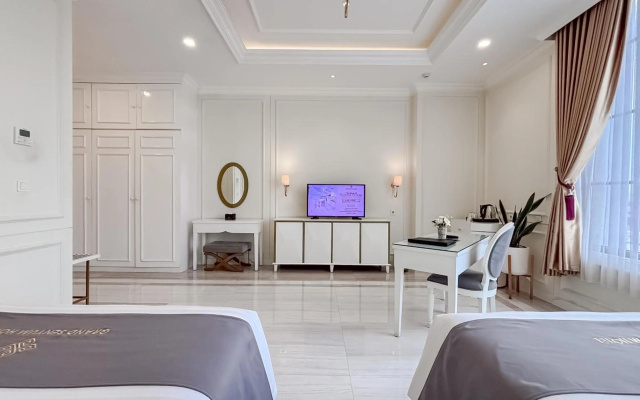 Grand Senyum Hotel – Guest Rooms – Yogyakarta