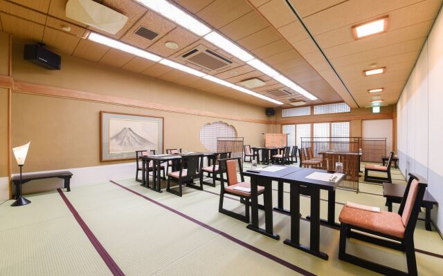 Hotel Hagoromo