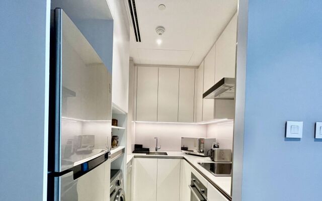 Ultimate Luxury at The Address Jumeirah Beach Residence