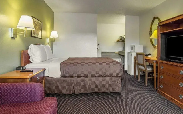 Rodeway Inn & Suites Hermiston