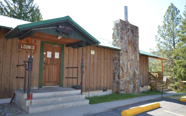 Rimrock Lodge