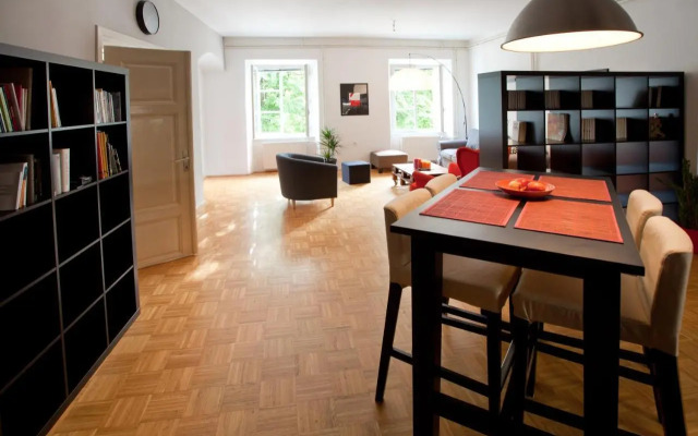 Apartment Rezidenca Goga