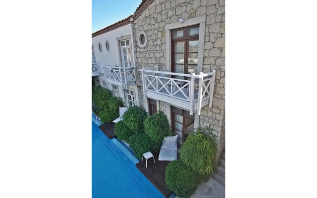 Alenos Boutique Hotel