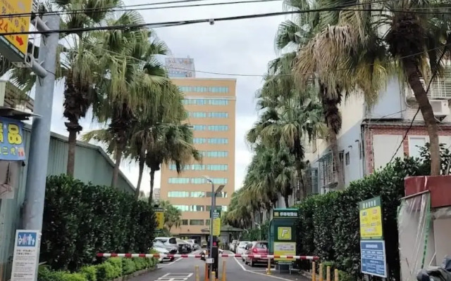 Via Hotel Breeze