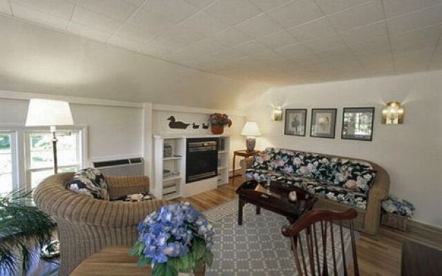 Whalewalk Inn and Spa