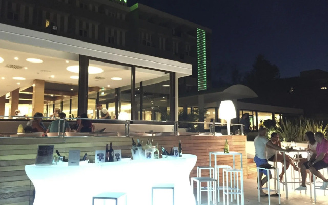 Oxygen Lifestyle Hotel