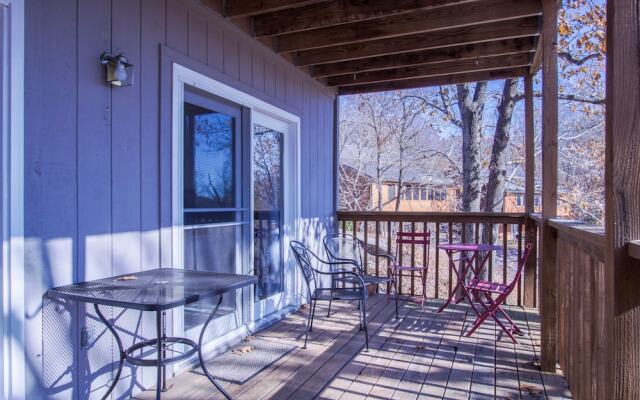 The Cozy Nest 2 Bedroom Condo