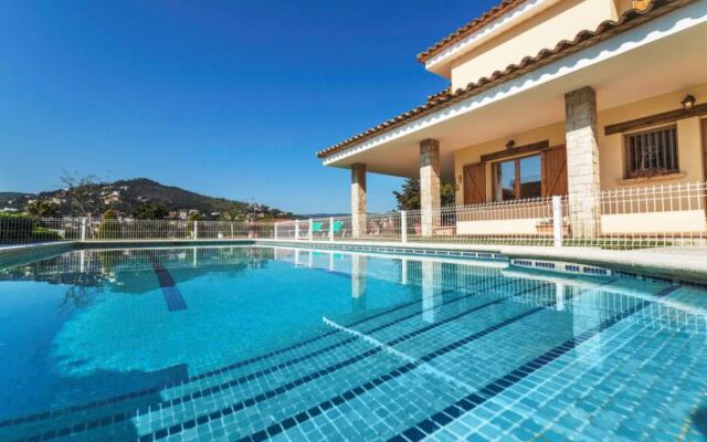 House Miro Calonge