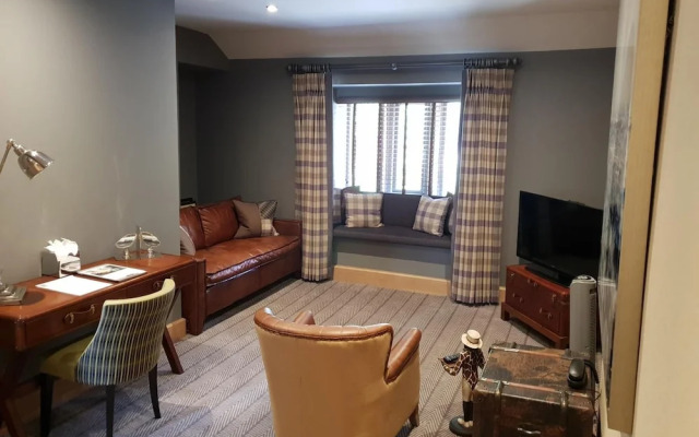 The Fence Gate Lodge