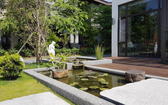 Sunny Stream B & B