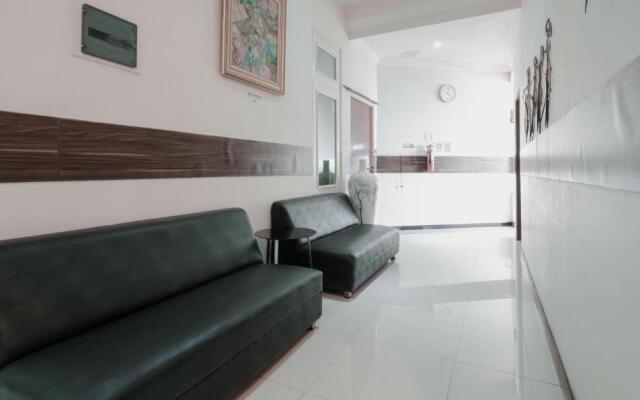 Cabin Hotel Sutomo
