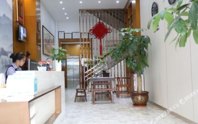 Xiamen Fengxiang Business Hotel (Tong'an South Ring Road)