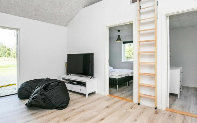 14 Person Holiday Home in Vaeggerlose