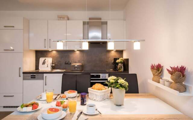 High Geest 4 - Including Many Extras