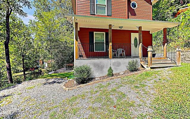 Painted Trillium 3 Bedroom Home