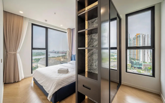 Lumiere Riverside Condo and Suite KHC