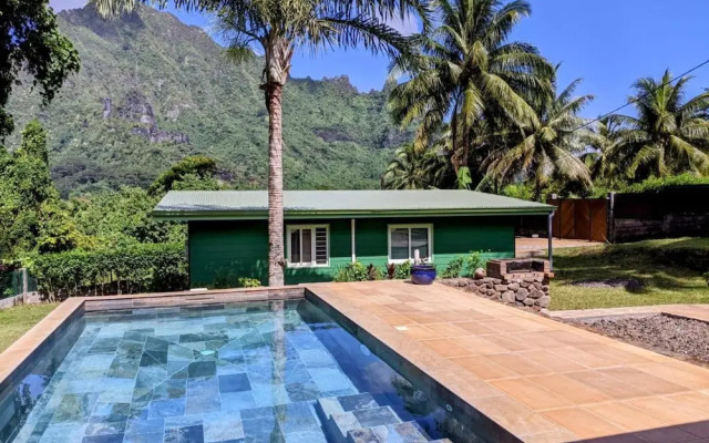 Moorea - Paopao Pool Mountain