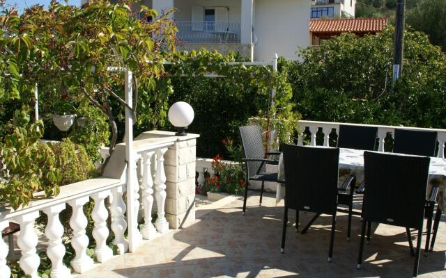 Coastal Comfort in Vinisce