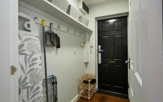 Crewe Short Lets 4 Victoria Court, Crewe