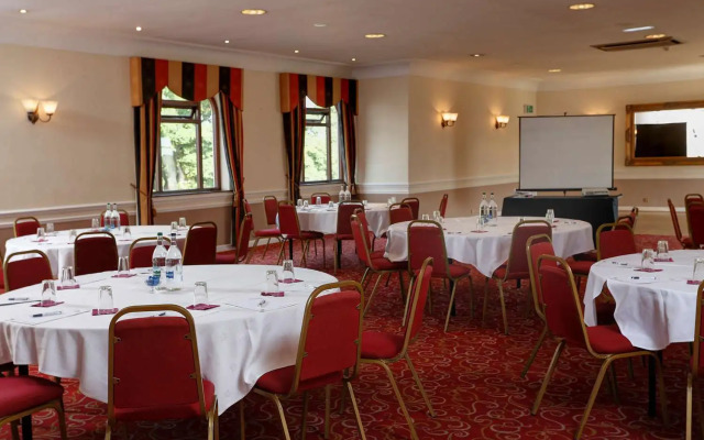 The Everglades Park Hotel