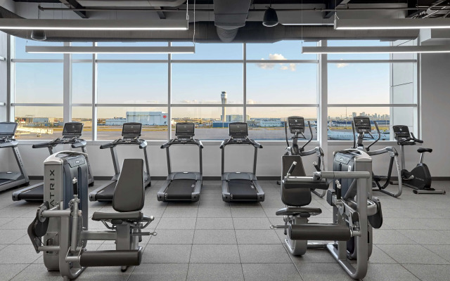 Calgary Airport Marriott In-Terminal Hotel