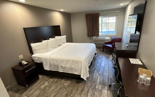 Red Roof Inn Hayward