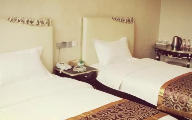 Seine River Spring Hotel
