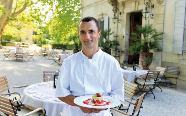 Hotel Château Des Alpilles