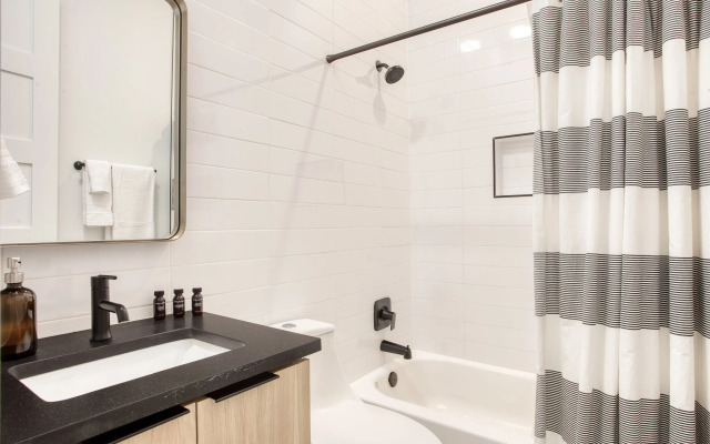 Melody by AvantStay | Peloton included, sleek home, Austin