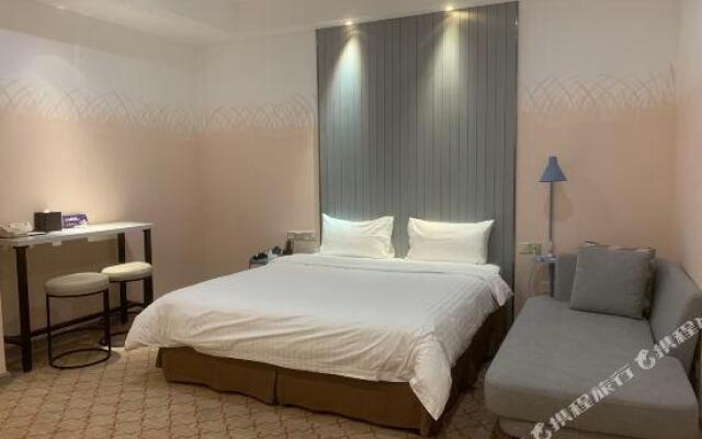 KARE HOTELS (Shenzhen Buji East Station shop)