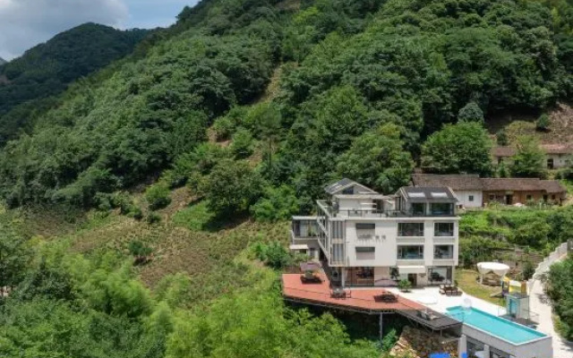 Inpool Lodge – Outside – Xuancheng