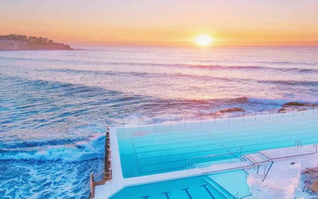 Bondi Cloud Surf House at Sydney Dreams Serviced Apartments