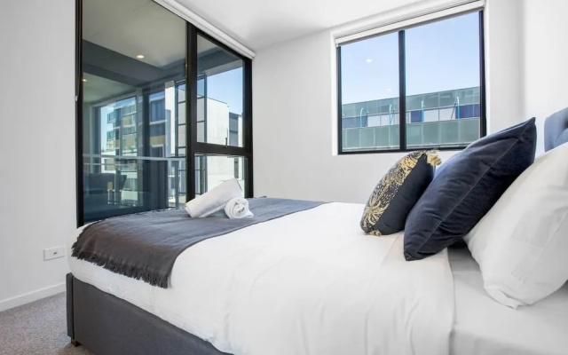 Stunning Bright Apartment At Hawthron/Glenferrie Station – Guest Rooms – Melbourne