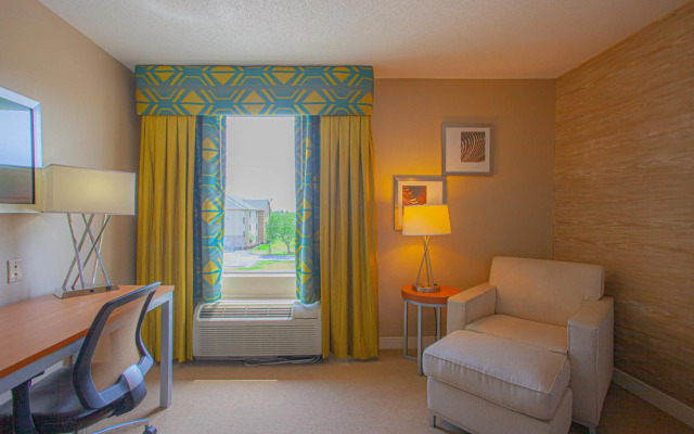 Quality Inn & Suites Montebello - Los Angeles