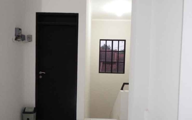 Homestay at Kingkost Karangjati 1