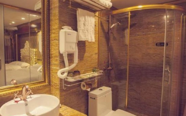 Alps hotel