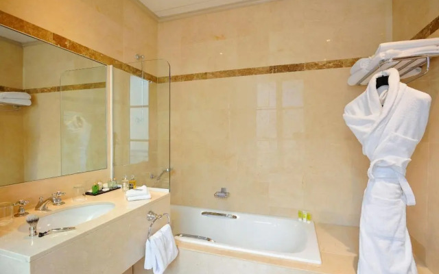 Hotel Royal Saint Honoré Paris Louvre