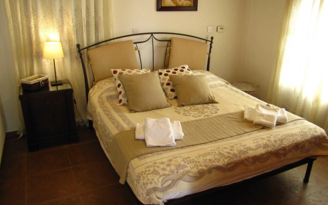 Webooking Theodora Villa