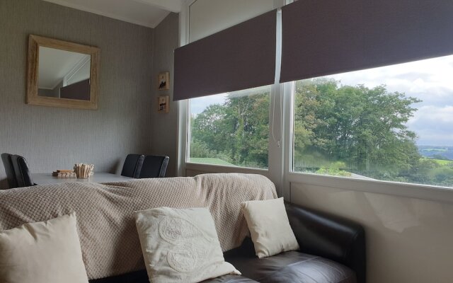 Lovely Lodge Next To The Mansion House Llansteffan