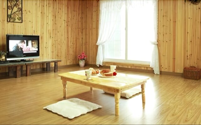 Ganghwa Sunset is Stay Pension