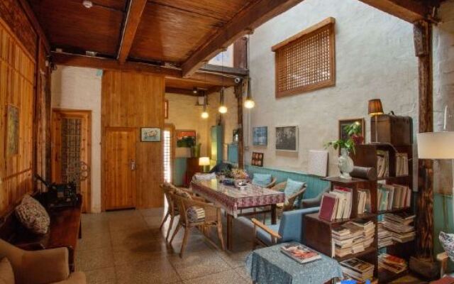Xidi No.3 Town Artist Homestay