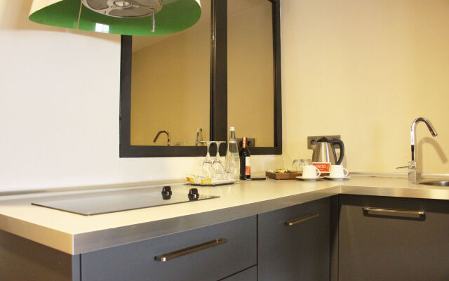 SNOG Rooms & Suites